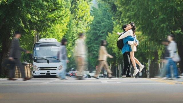 Ánh sáng của đôi ta (Still Shining 2026)