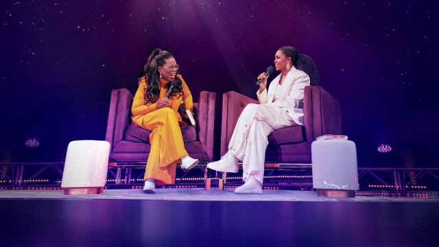 Ánh sáng ta mang: Michelle Obama và Oprah Winfrey (The Light We Carry: Michelle Obama and Oprah Winfrey 2023)