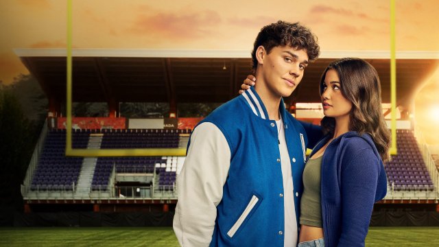 Bên Lề: Chàng Tiền Vệ Và Tôi (Sidelined: The QB and Me 2025)