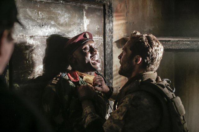 Biệt Kích Ngầm (Seal Team Eight: Behind Enemy Lines 2014 2014)