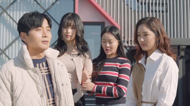 Biệt Thự Hầu Gái (Villa Maids 2021)