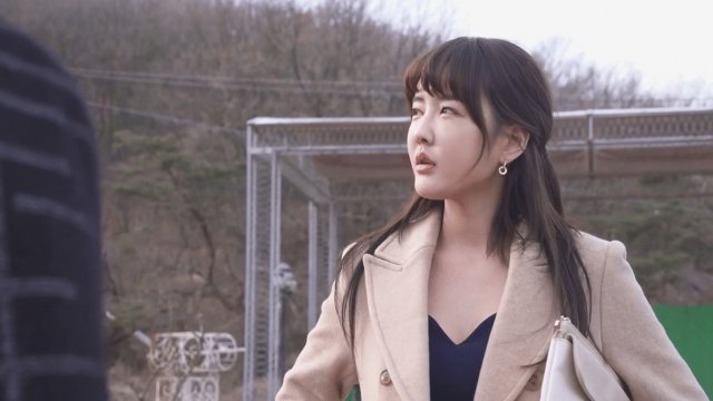 Căn Phòng 201 (놀러오세요 201호에 2021)