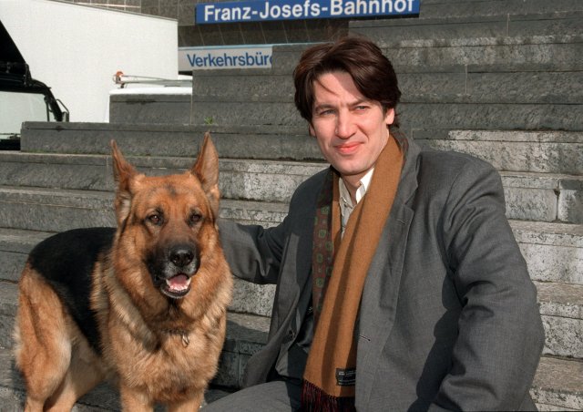 Chú Chó Thám Tử Rex (Kommissar Rex 1994)