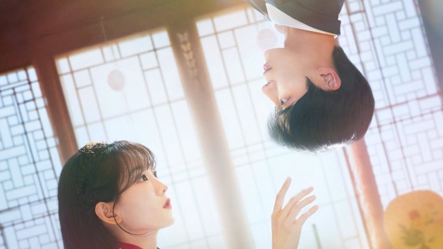 Chuyện Tình Nàng Pháp Sư (Head Over Heels 2025)
