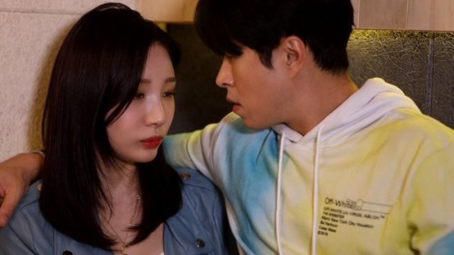 Cô Con Gái Ngây Thơ Của Bạn Thân (착한 딸의 속사정 2022)