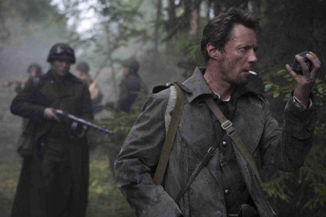 Cuộc Chiến Với Xác Chết (War of the Dead 2012)