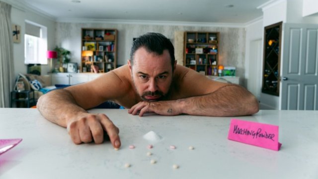 Cuộc Đời Dân Chơi (Marching Powder 2025)