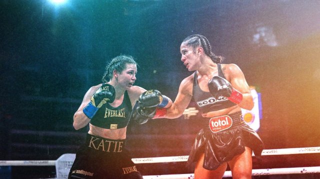 Đếm ngược: Taylor vs. Serrano (Countdown: Taylor vs. Serrano 2025)