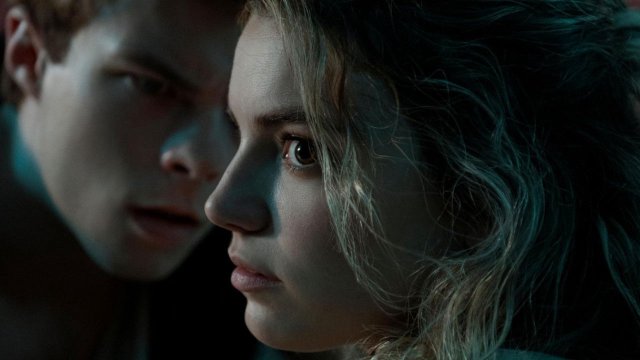 Đừng Bước Vào (Do Not Enter)