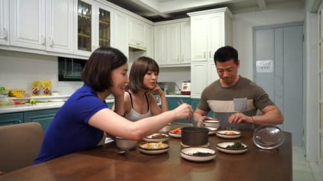 Em Gái Kết Nghĩa Xinh Đẹp Của Vợ Tôi (애인그리고구멍동생 2022)