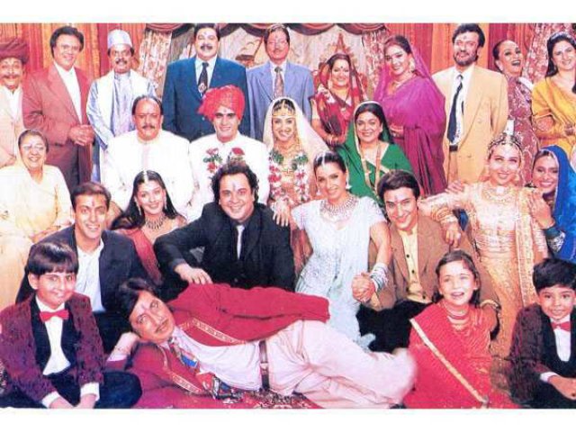 Gia đình đoàn kết (Hum Saath-Saath Hain 1999)