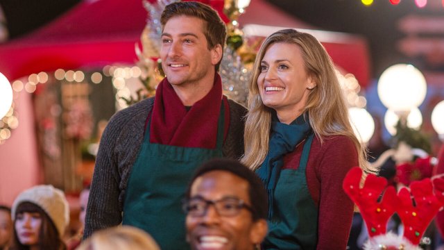 Giáng sinh tràn yêu thương (Christmas in Love 2018)