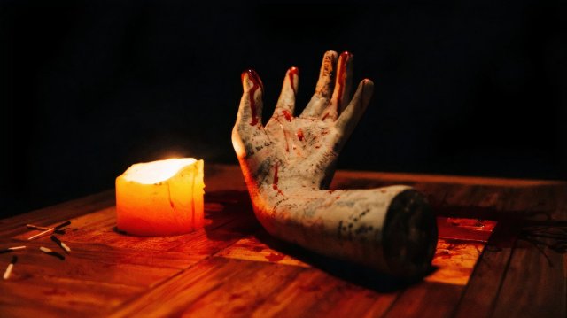 Gọi Hồn Quỷ Dữ (Talk to Me 2023)