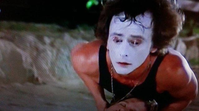 Hãy xem chuyện gì đã xảy ra với em bé của Rosemary (Look What's Happened to Rosemary's Baby 1976)