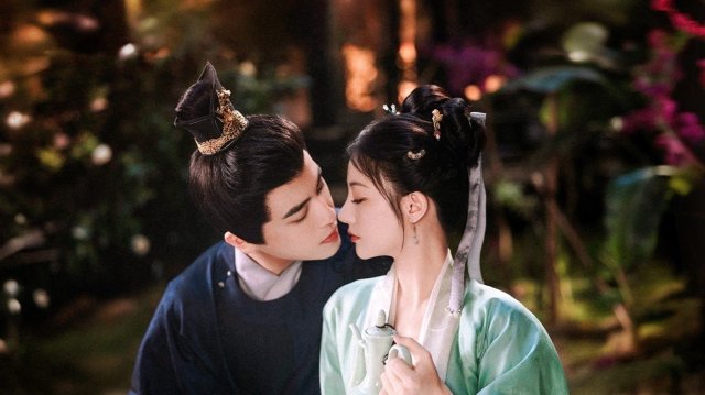 Hoa Xuân Ẩn Mình (Spring Fever 2025)