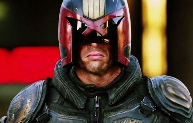 Hội Thẩm Phán (Dredd 2012)