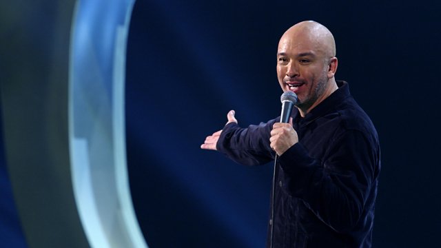 Jo Koy- Nói Thẳng (Jo Koy: Comin’ In Hot 2019)