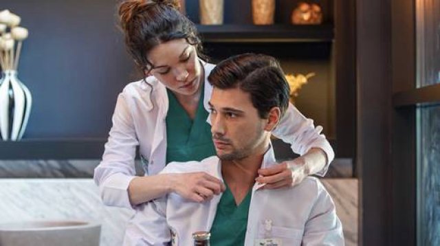 Người Thầy Y Đức (Bản Thổ Nhĩ Kỳ) (Dr. Romantic / Kasaba Doktoru 2022)