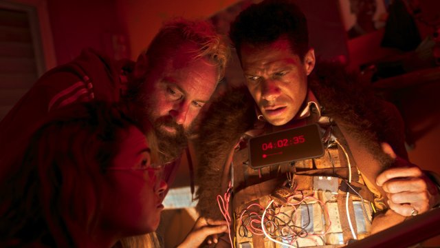 Khẩn Cấp (Zero 2025)