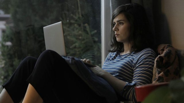 Khoảng Cách Giữa Những Dòng Chữ (The Space Between the Lines 2019)