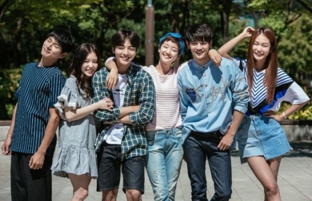 Khoảnh Khắc Đầu Tiên (My First Time 2015)