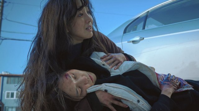 Không Bông Tuyết Nào Trong Sạch (The Woman in the White Car)