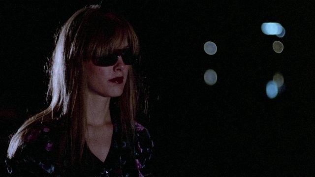 Làm Gái Trả Thù (Olivia 1983)