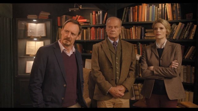 Miss Willoughby and the Haunted Bookshop (Miss Willoughby and the Haunted Bookshop 2022)