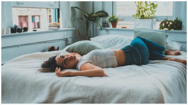 Một triệu trên giường (One Million in the Bed 2018)