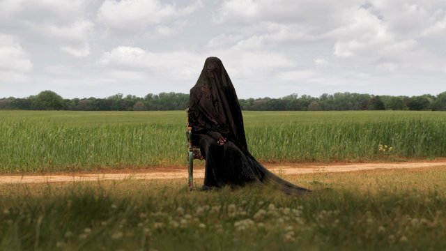 Người Đàn Bà Ngoài Sân (The Woman in the Yard 2025)