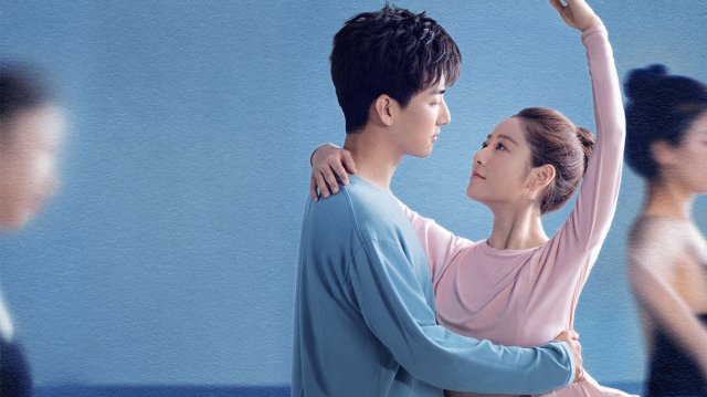 Nhón Chân Để Đến Gần Người (Just Dance 2023)