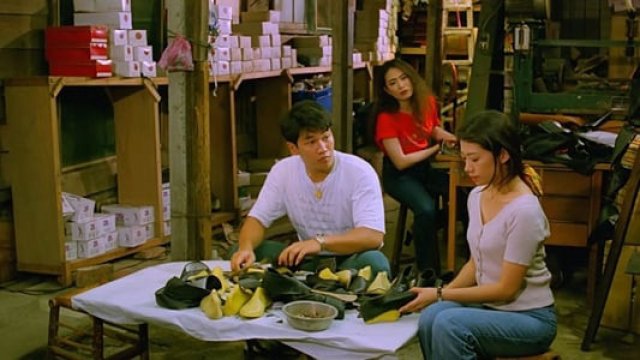 Những Đôi Giày Máu (Những Đôi Giày Máu 1996)