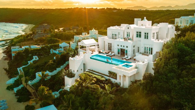 Những nhà nghỉ tuyệt vời nhất thế giới (Phần 1) (The World's Most Amazing Vacation Rentals (Season 1) 2021)