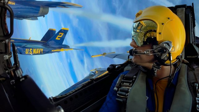 Những Thiên Thần Trên Bầu Trời Xanh (The Blue Angels 2024)