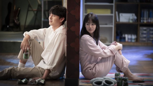 Oan Gia Chung Tường (My Worst Neighbor 2023)