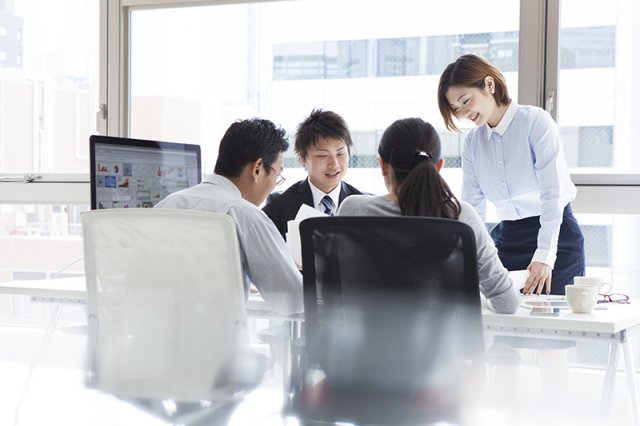 Quản lý sử dụng nhân viên nữ (Managers Use Of Female Employees 2022)