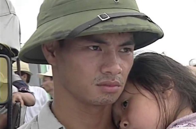 Sóng Ở Đáy Sông (Waves at the Bottom of the River 2000)