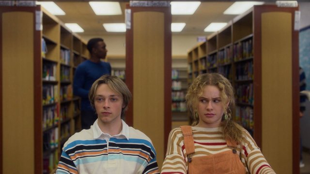 Suýt Nữa Thì (Almost Popular 2025)