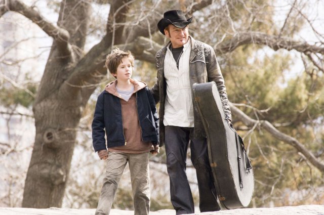 Thần Đồng Âm Nhạc (August Rush 2007)