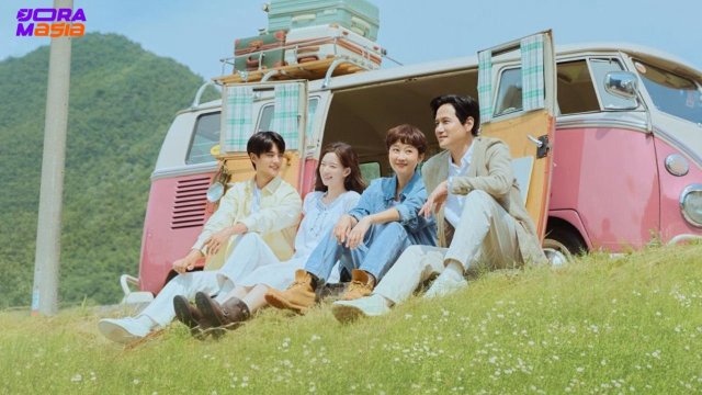 Thêm Một Lần Yêu (Love, Take Two 2025)