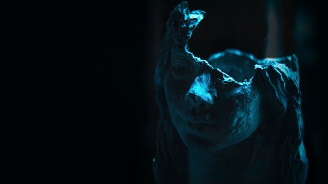 Trái Tim Què Quặt (Crooked Heart)