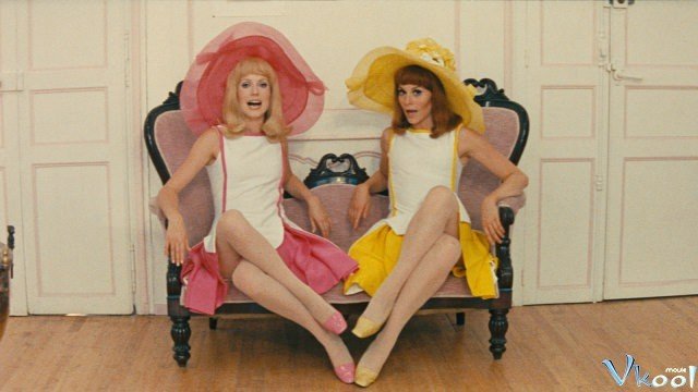 Những Cô Gái Trẻ Vùng Biển (The Young Girls Of Rochefort 1967)