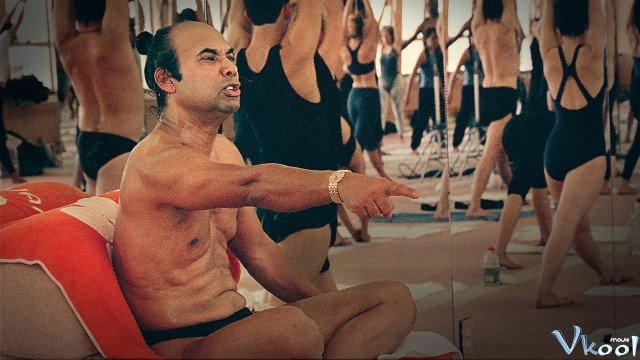 Xem Phim Bikram: Từ Bậc Thầy Yoga Đến Tội Phạm Tình Dục - Bikram: Yogi, Guru, Predator - Ahaphim.com - Ảnh 2