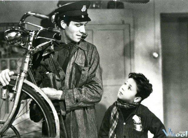 Xem Phim Kẻ Trộm Xe Đạp - Bicycle Thieves - Ahaphim.com - Ảnh 2