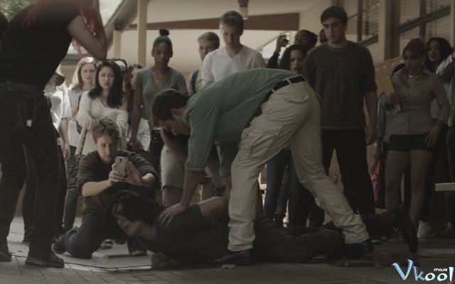 Xem Phim Lòng Câm Phẫn - Some Kind Of Hate - Ahaphim.com - Ảnh 4