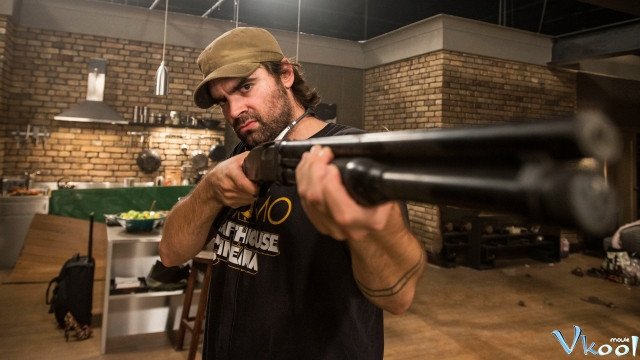 Xem Phim Nàng Everly - Everly - Ahaphim.com - Ảnh 3