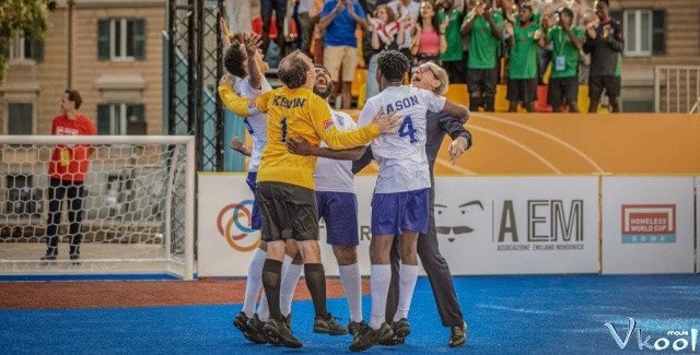 Xem Phim Môn Thể Thao Đẹp - The Beautiful Game - Ahaphim.com - Ảnh 3