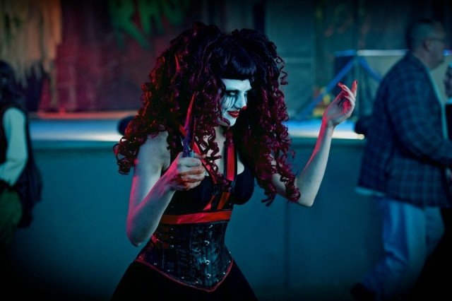 Thảm Sát Tại Nhà Ma (The Funhouse Massacre)