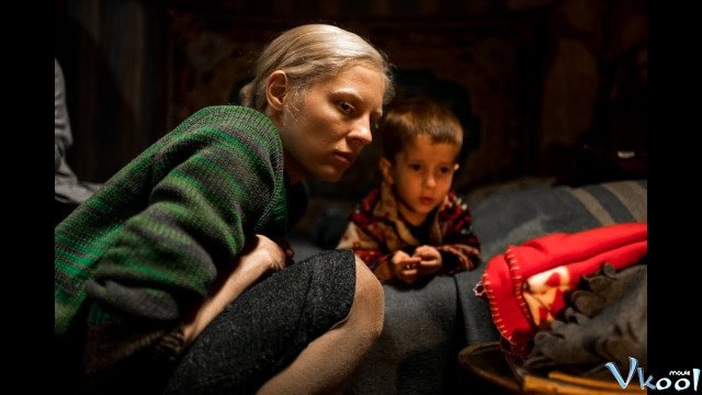 Xem Phim Đậu Đũa - Beanpole - Ahaphim.com - Ảnh 3