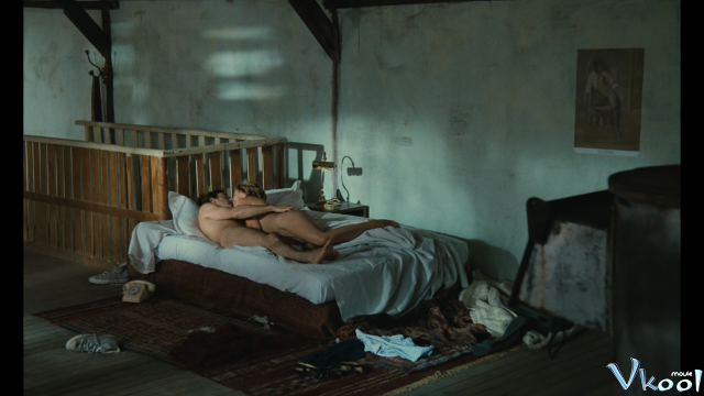 Chết Đứ Đừ (Death In A French Garden 1985)